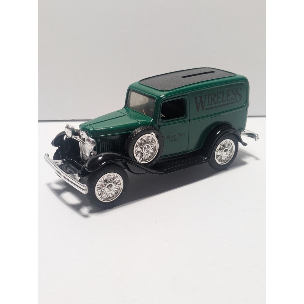 Ertl 1932 Ford Panel Delivery Van Bank Wireless First Edition 1991 Diecast Green